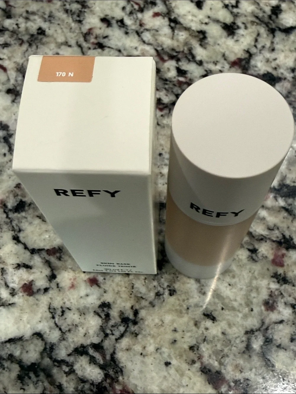 REFY Skin Base Tinted Moisturizer 170N New in box!